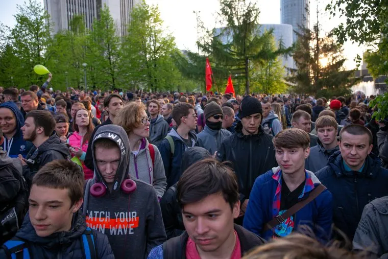 Акция против строительства собора святой Екатерины на Октябрьской площади. Екатеринбург