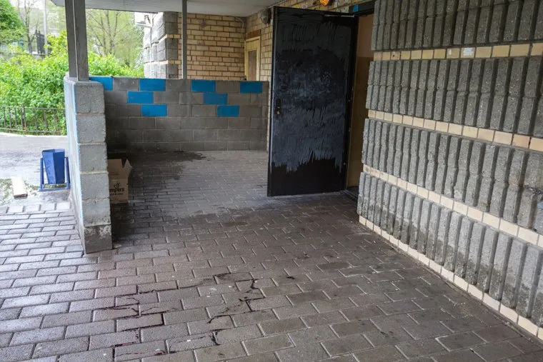 Убийство предпринимателя Дмитрия Лебедева. Магнитогорск, кровь, убийство, подъезд