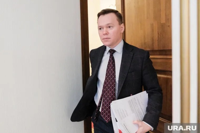 Отставку Ивану Зонтикову прочили с августа