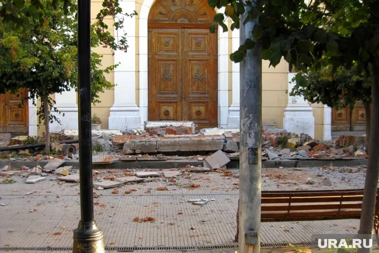 Предварительно, 711 человек пострадали при землетрясениях на Тайване