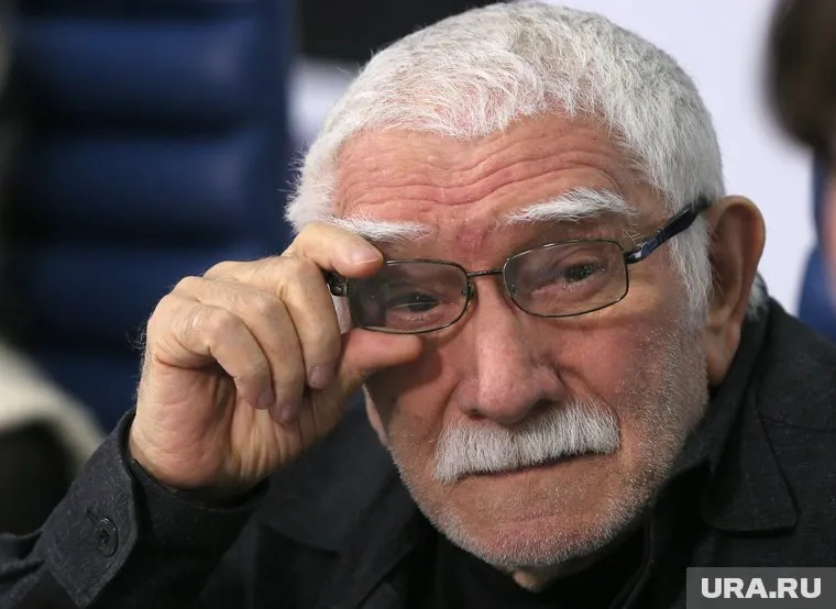 Артист не выходит на связь несколько дней