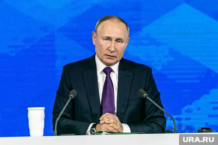 Путин заявил, что украинцев расстреливают за невыполнение приказов