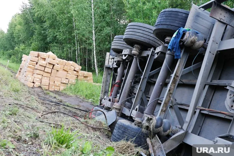 Водитель маршрутного микроавтобуса не справился с управлением (архивное фото)