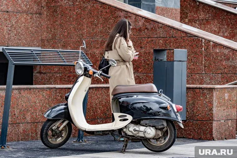 Угнанный мопед владелец оценил в 50 тысяч рублей