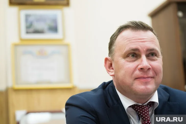 Владислав Пинаев ответит на вопросы URA.RU и наших читателей