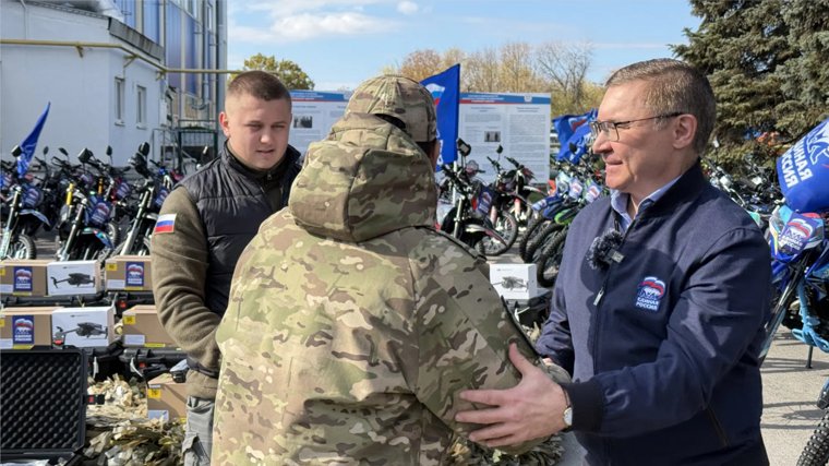 «Единая Россия» усилила группировку «Центр» в зоне СВО