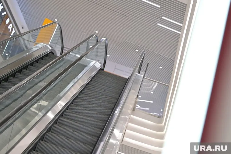 Двухэтажное торговое здание продают в поселке Терема Соснового района (архивное фото)