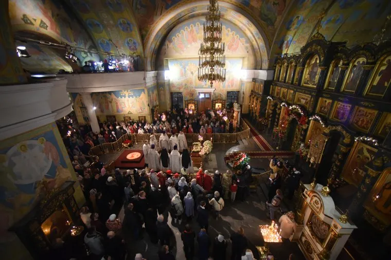 Ночное пасхальное богослужение. Екатеринбург 