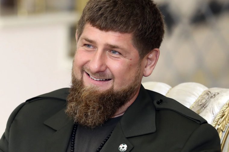 «Ярый боевой пехотинец»: Кадыров рассказал о дружбе с Путиным и об успехах семьи на руководящих пост...