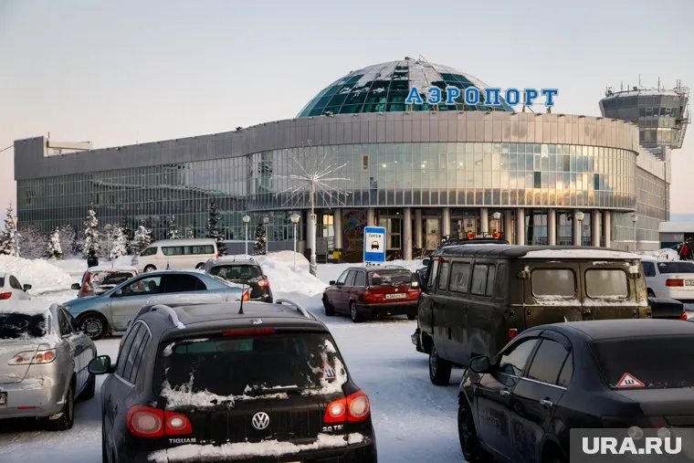 В аэропорту Салехарда из-за тумана авиарейсы из Москвы и Тюмени ушли на запасные аэродромы