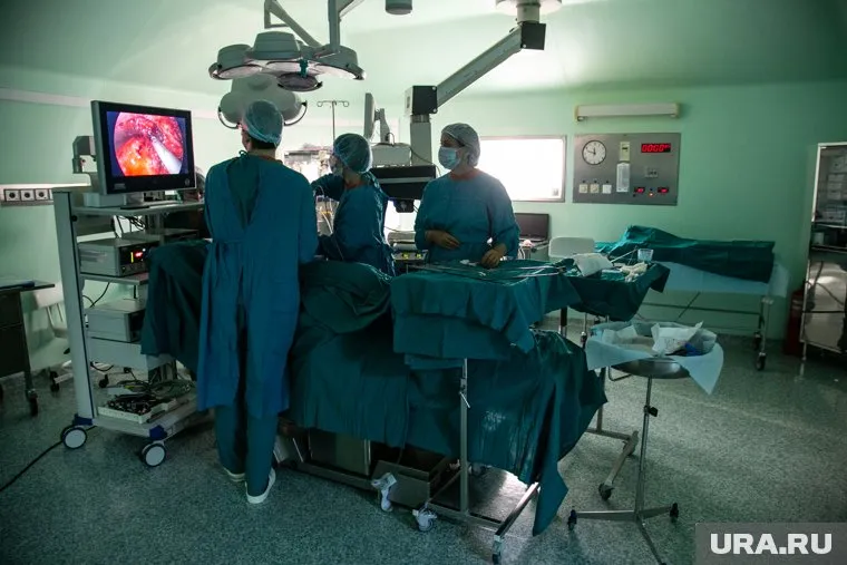 В больнице почти не осталось хирургов
