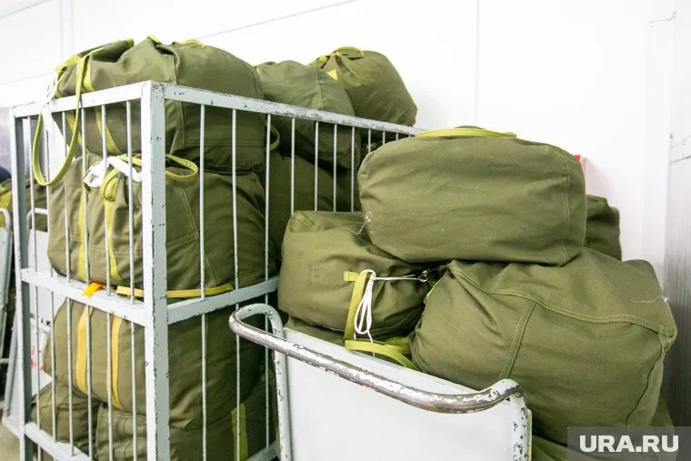 Из Салехарда в Аксарку груз доставили менее чем за два часа