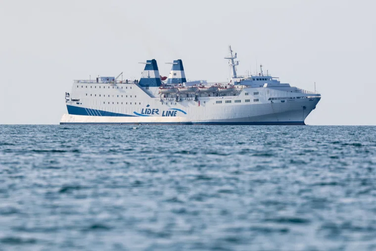 Россияне на пароме из Турции в Сочи остались без еды из-за шторма