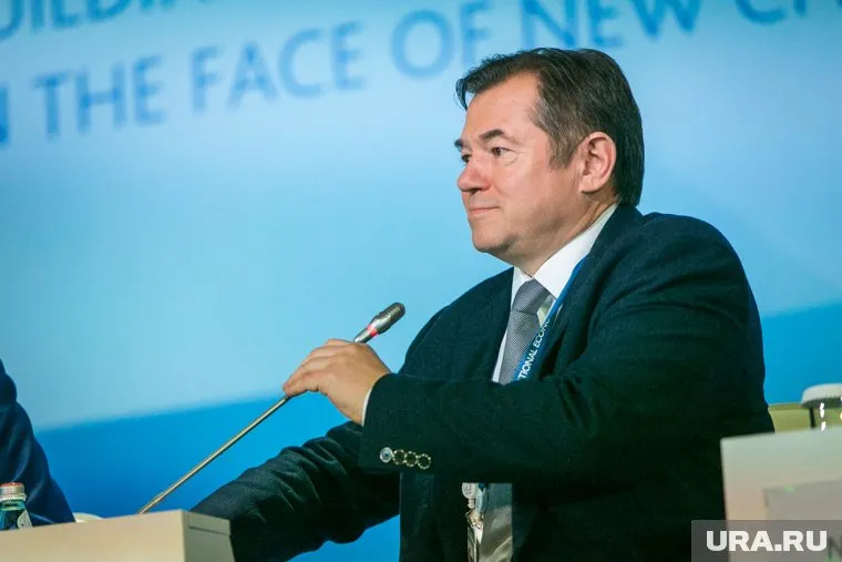 Сергей Глазьев заявил о вреде валютных спекулянтов для российской экономике