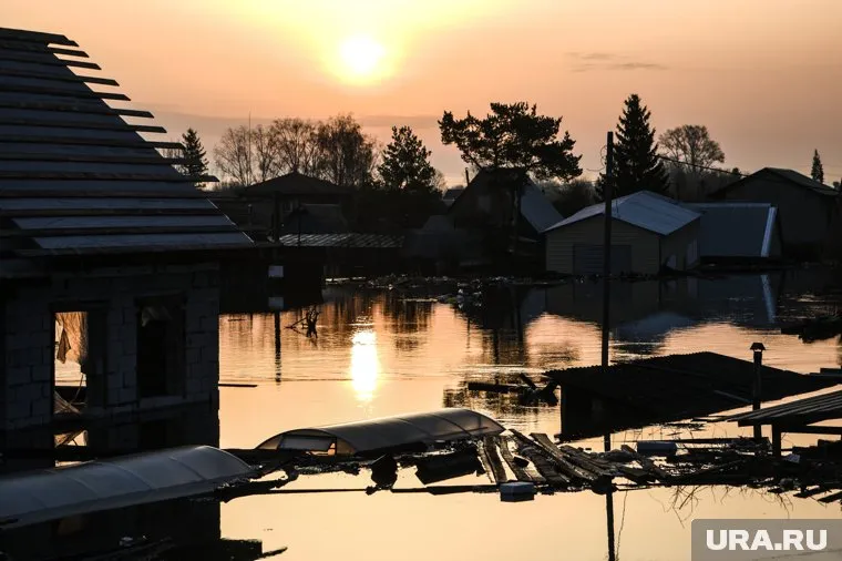 Два дачных участка в Сургутском районе затопило из-за паводка