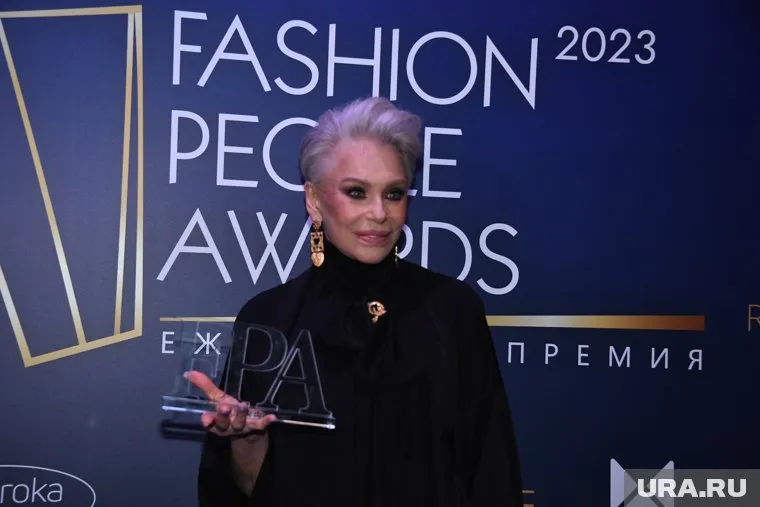 Ирина Понаровская отменила концерт, выпавший на 40 дней со смерти единственного сына