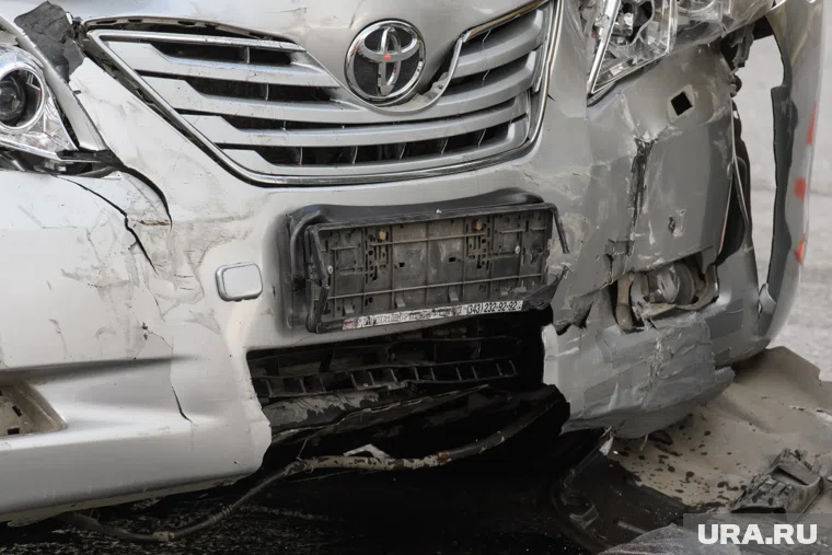 Из=за обрушения были повреждены больше 120 авто