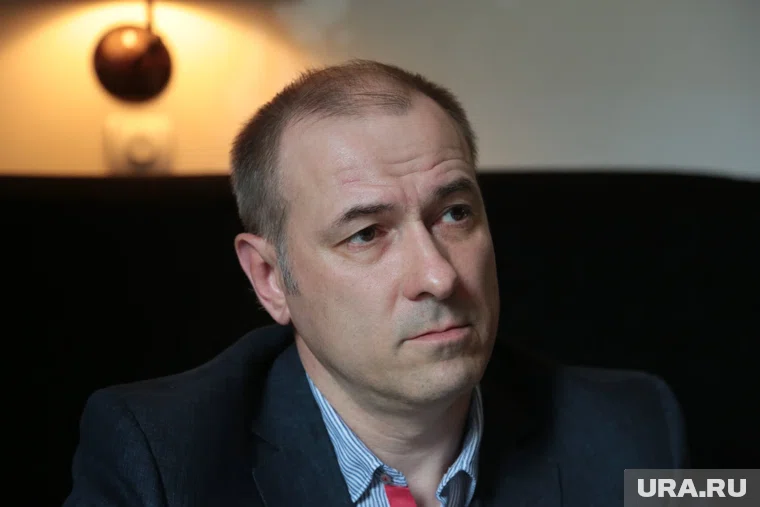 Предприниматель Константин Окунев во время интервью. Пермь , Окунев Константин