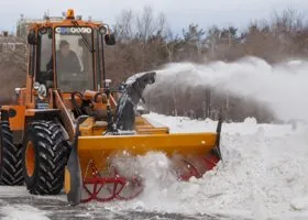 В Челябинской области продолжают устранять последствия снежной бури