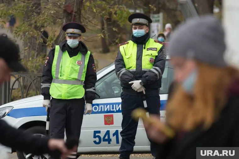 За два часа рейда поймали двух водителей без прав и трех — без регистрации автомобиля