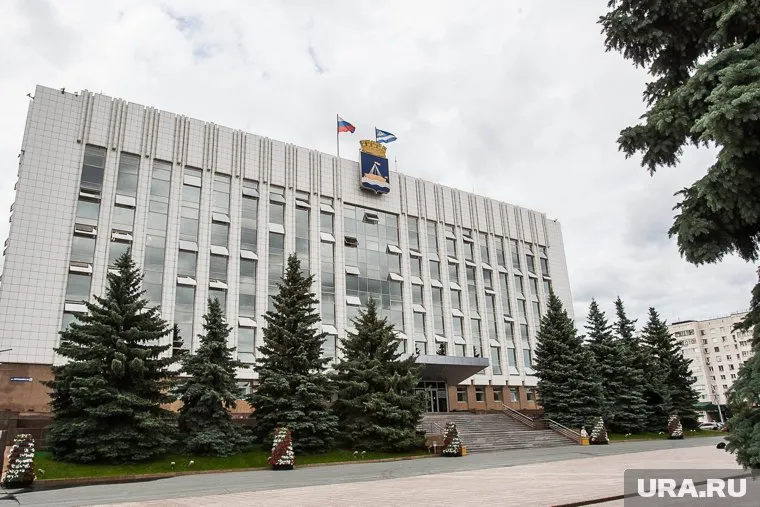 Депутаты голосуют за нового почетного гражданина Тюмени