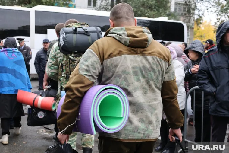 Курганские военкоматы проводят частичную мобилизацию с ускорением графика