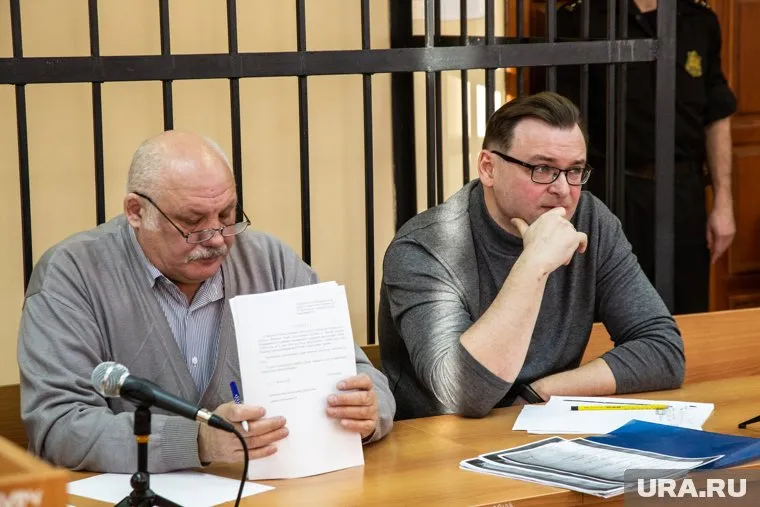 Причиной исключения Еремеева из партии стало обвинительное заключение суда