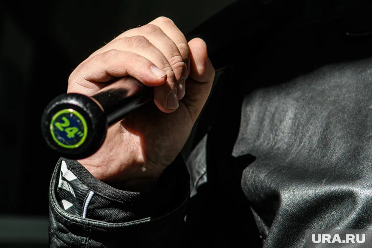 Следствие предполагает, что задержанные отнимали деньги у военнослужащих