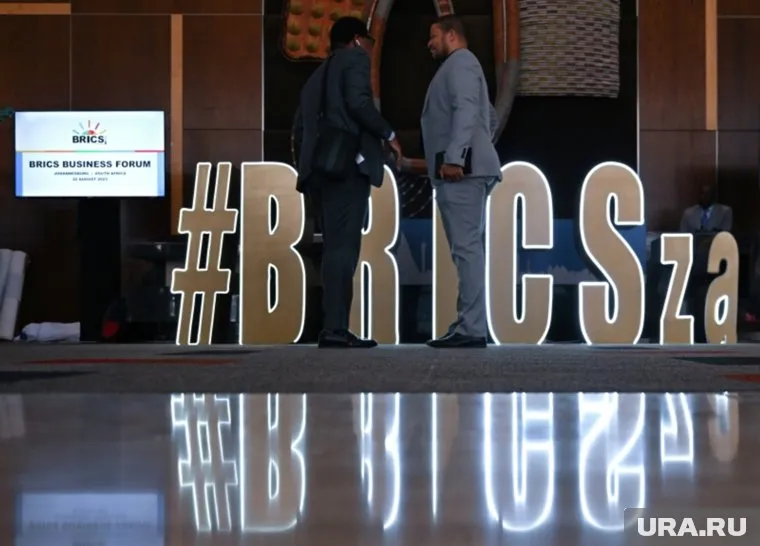 Китай будет претендовать на представительство мира в случае расширения БРИКС