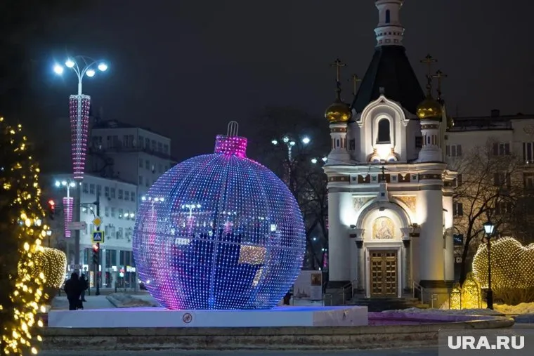 Рядом с часовней святой Екатерины засверкали более 50 тысяч светодиодов