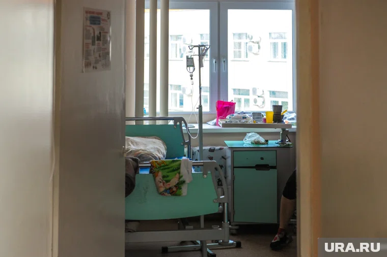 Больничный родителям детей, не достигших семи лет, составляет сто процентов от зарплаты