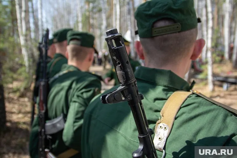 Оставивший место службы военный получил реальный срок в колонии