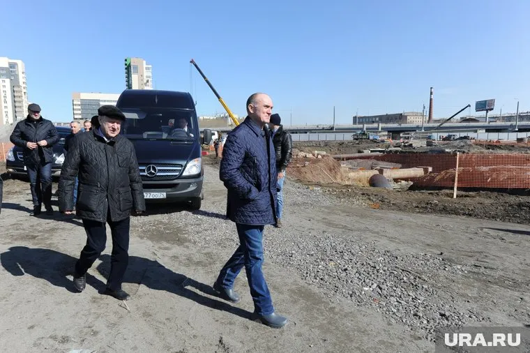 Экс-мэра Евгения Тефтелева (слева) продолжают связывать с Борисом Дубровским (справа)