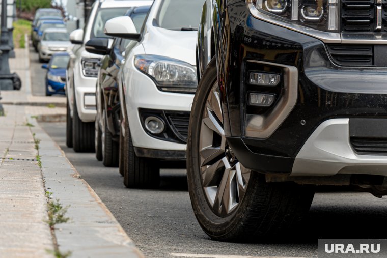 Россиянам напомнили, что будет за «самозахват» парковки во дворе