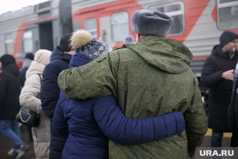 Семье мобилизованного из аварийного поселка дадут служебное жилье