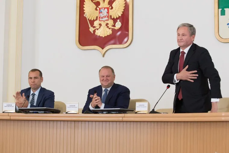 Полпред президента в УФО представил врио губернатора Курганской области Шумкова Вадима региону. г. Курган , шумков вадим, кокорин алексей, цуканов николай