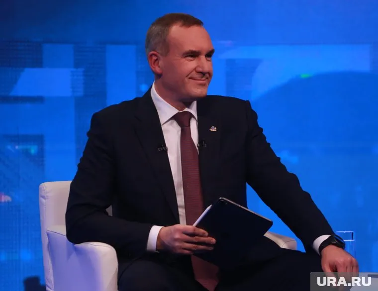 Губернатор ХМАО Руслан Кухарук провел заседание рабочей группы Совфеда на ПМЭФ