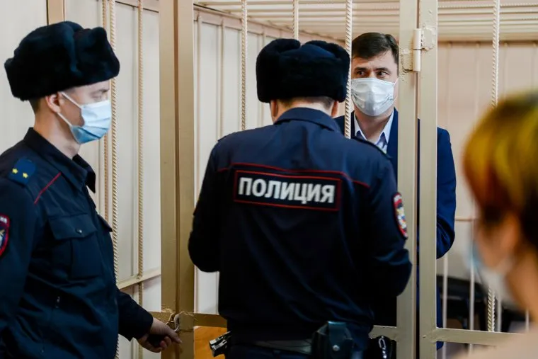 Избрание меры пресечения Олегу Извекову в Суде Центрального района. Челябинск
