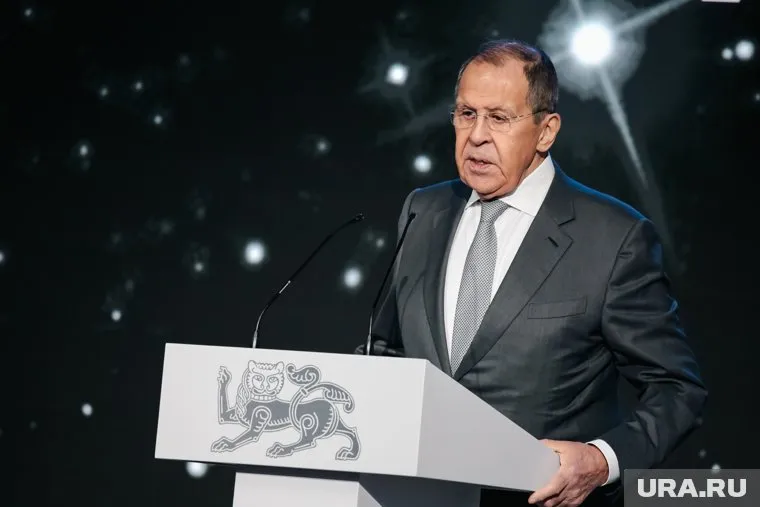 Лавров заявил, что встанет вопрос о легитимности подписантов с украинской стороны