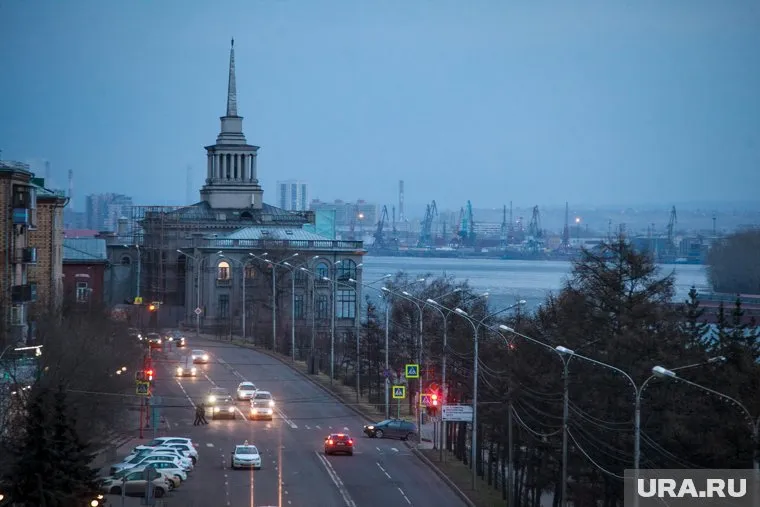 В Красноярске открыли самую длинную лестницу в России в 1683 ступени