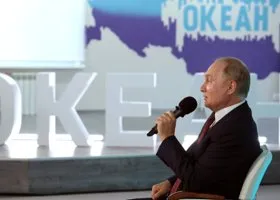 Путин начал борьбу с Западом за влияние на российских школьников