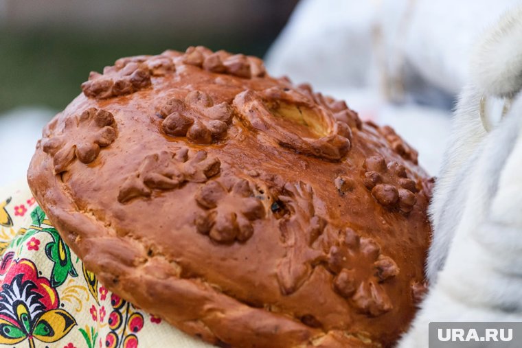 Каша для суженого и гадание на каравае: приметы и традиции 7 декабря