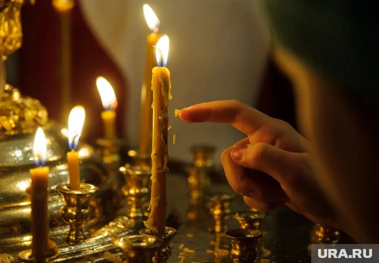 В местной епархии наличие дорогого внедорожника не отрицают