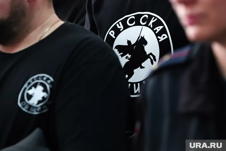 Активисты поддерживают потерпевшую сторону