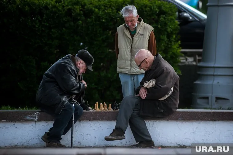 Павильонов для игр в шахматы может быть несколько, если горожанам понравится эта идея