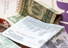 Инвестстратег посоветовал купить валюту на фоне ослабления рубля