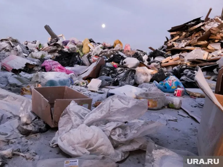 Строительный и бытовой мусор выбрасывали в черте Губахи