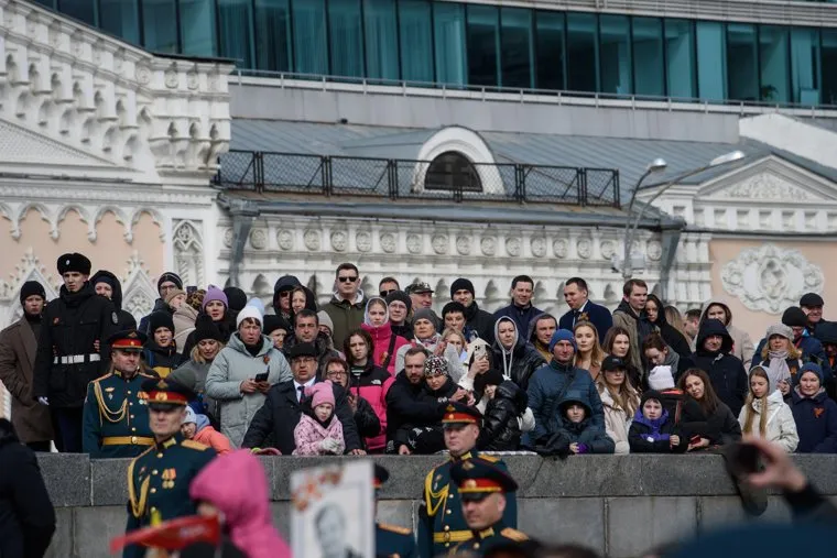 Военный парад в честь Дня Победы на площади 1905 года. Екатеринбург 