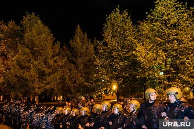 Несанкционированные акции протеста в сквере длились неделю