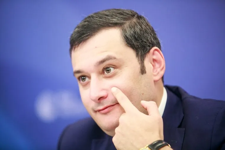  Александр Хинштейн на презентации своей книги "Конец Атлантиды" в РИА "Россия сегодня". Москва